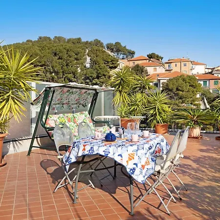 Attico Cielo E Mare Apartment Spotorno